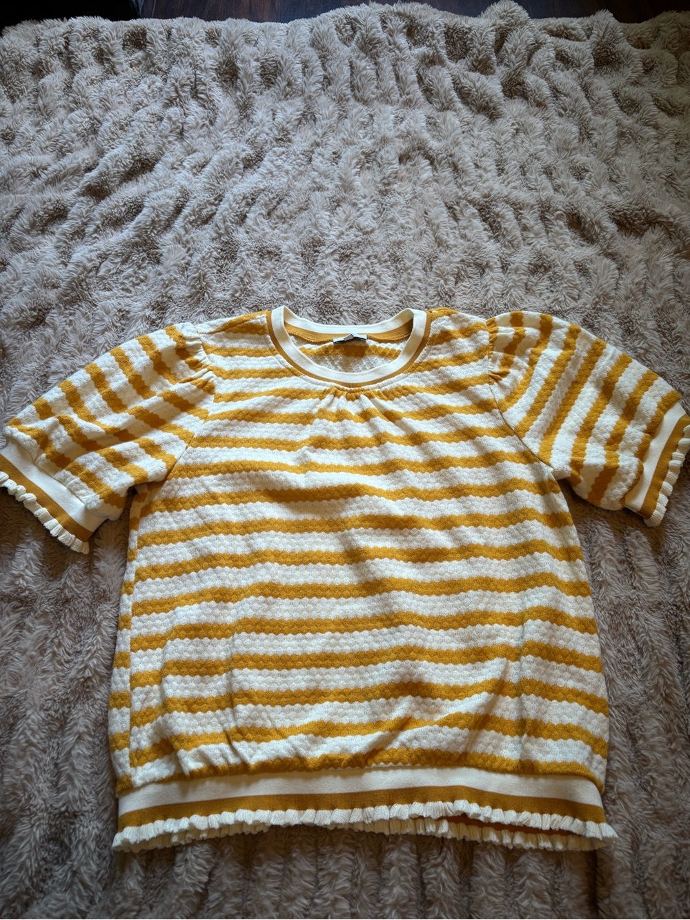 Women’s Yellow and White Striped Short Sleeve Sweater Top